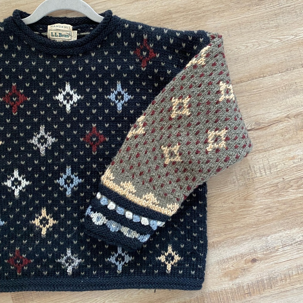 Vintage LL BEAN Women’s Hand Knit Sweater Medium